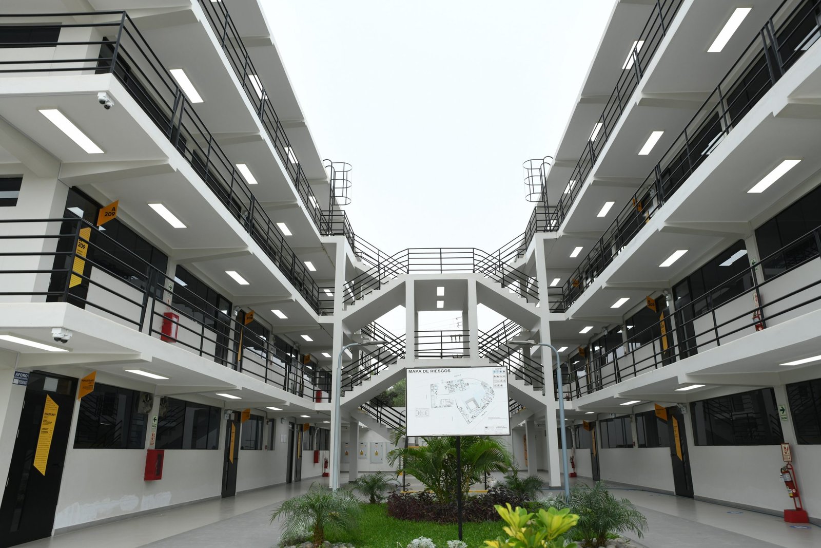 ica_universidad_continental-scaled